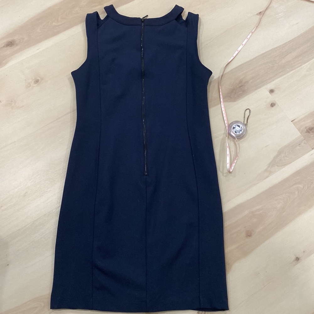 Katherine Barclay Dress - Picture 6 of 11